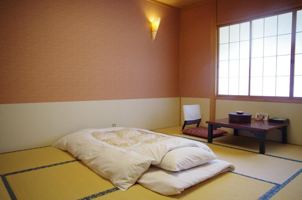 Konji Ryokan Otel Takayama  Oda fotoğraf